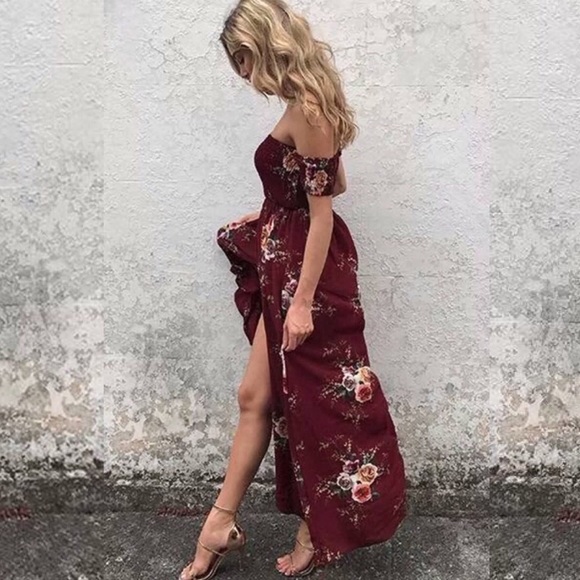 💥 CLEARANCE Off Shoulder Smocked Floral Dress - Picture 2 of 8